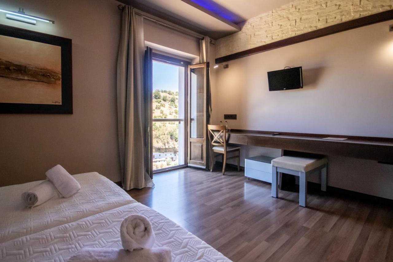 De Setenil Hotel 2*
